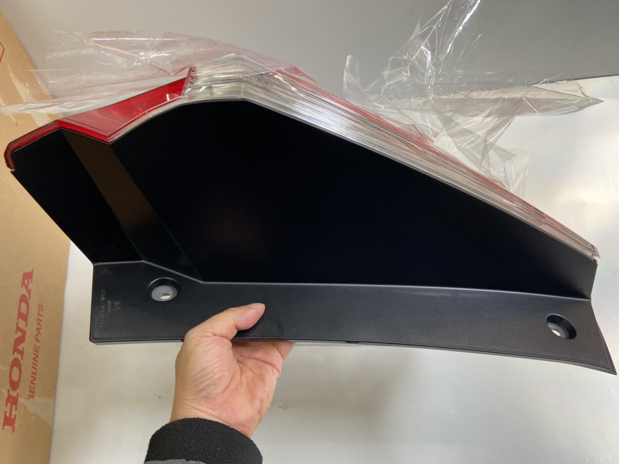 Đèn hậu bên lái xe honda CRV 2018-2021